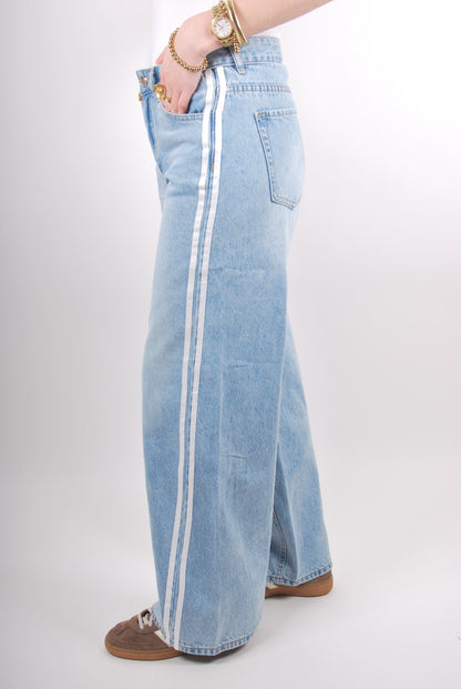 Demi Jeans