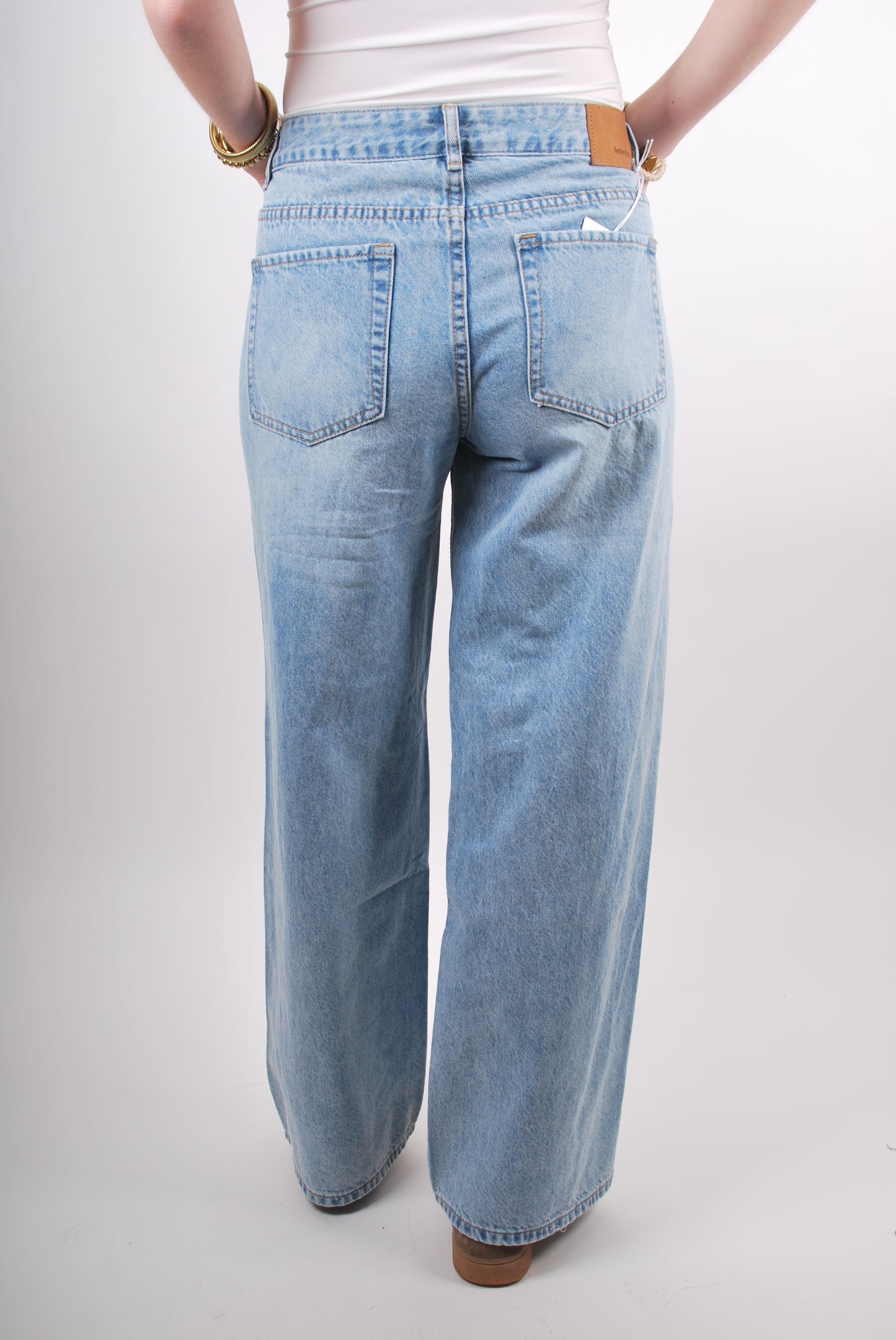 Demi Jeans
