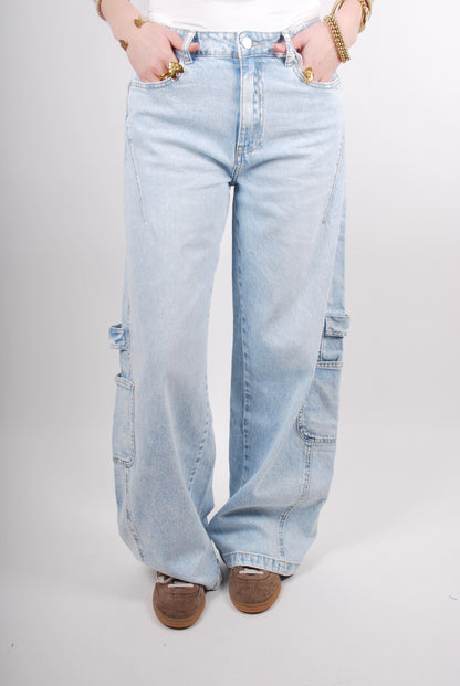Mina Jeans