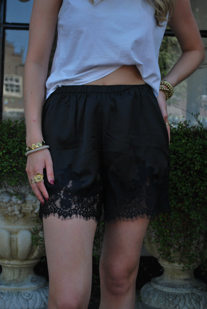 Lizzy Kanten Short - Zwart