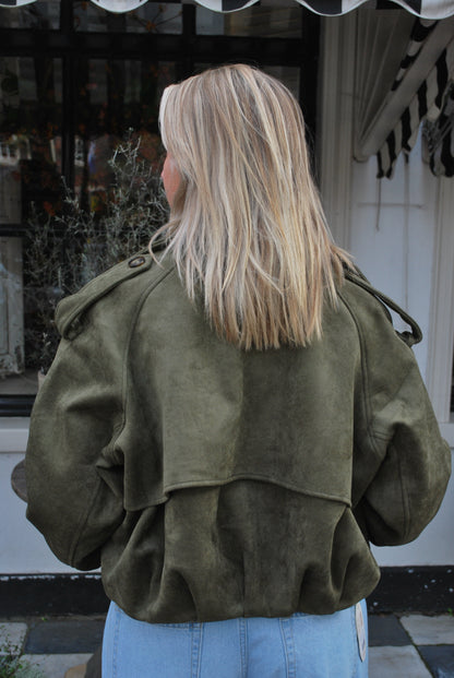 Merel Suèdelook jasje – olijfgroen
