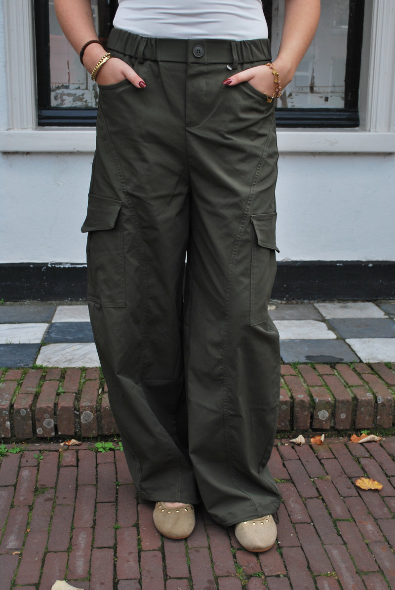 Alyna Ambika Cargo Broek - Groen