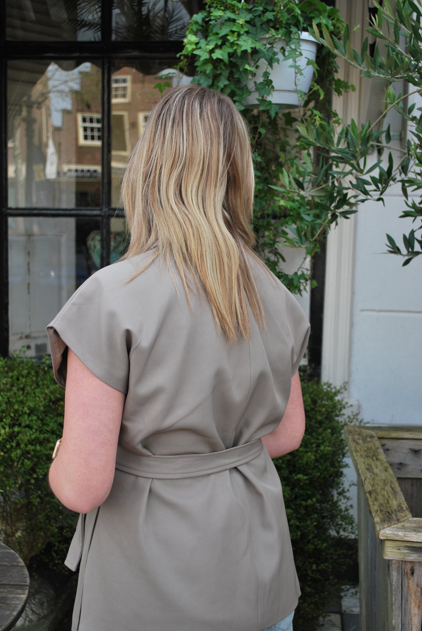 Ambika Mirte Gilet - Taupe